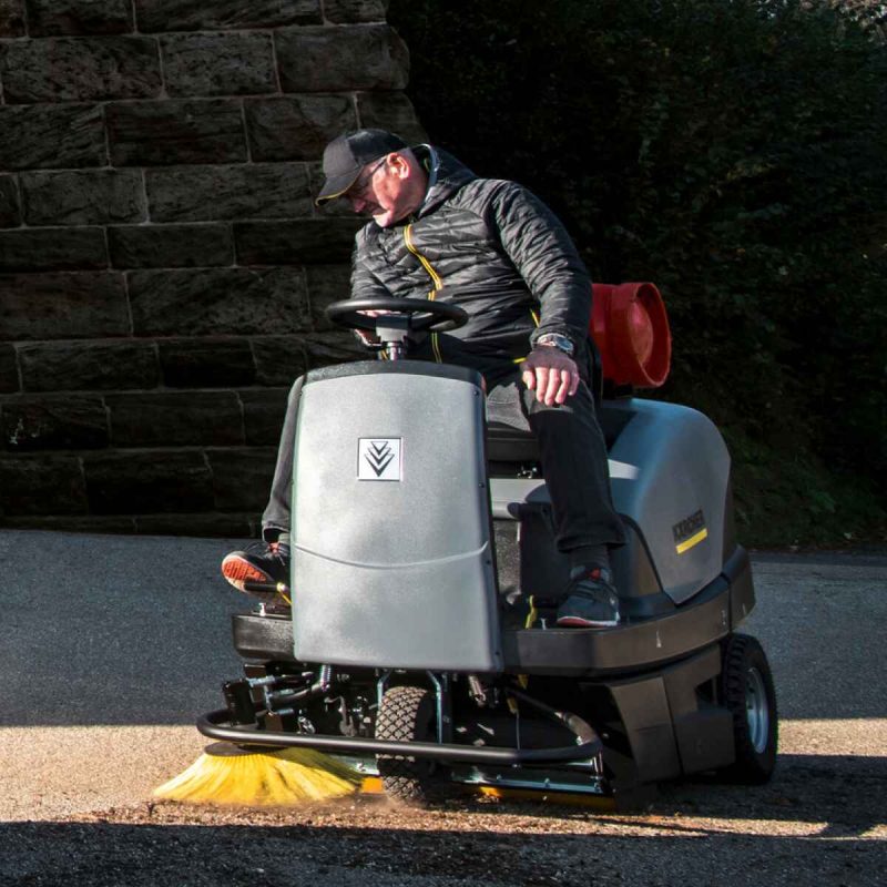 Barredora hombre a bordo KM100/100 a bateria 2100W 100L Karcher - Imagen 3