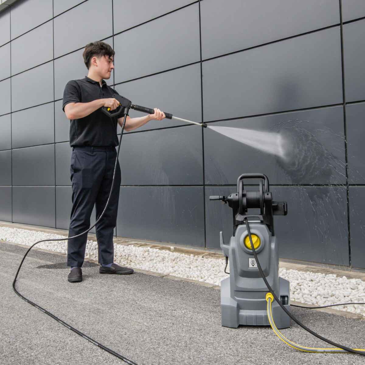 Hidrolavadora de agua fria HD4/10 1800W 100Bar Karcher 1.520 807.0 3 Hidrolavadora de agua fria HD4/10 1800W 100Bar Karcher - Imagen 3
