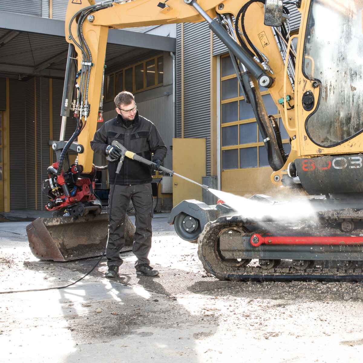 Hidrolavadora de agua fria HD8/18-4 4600W 180Bar Karcher 1.524 975.0 4 Hidrolavadora de agua fria HD8/18-4 4600W 180Bar Karcher - Imagen 4