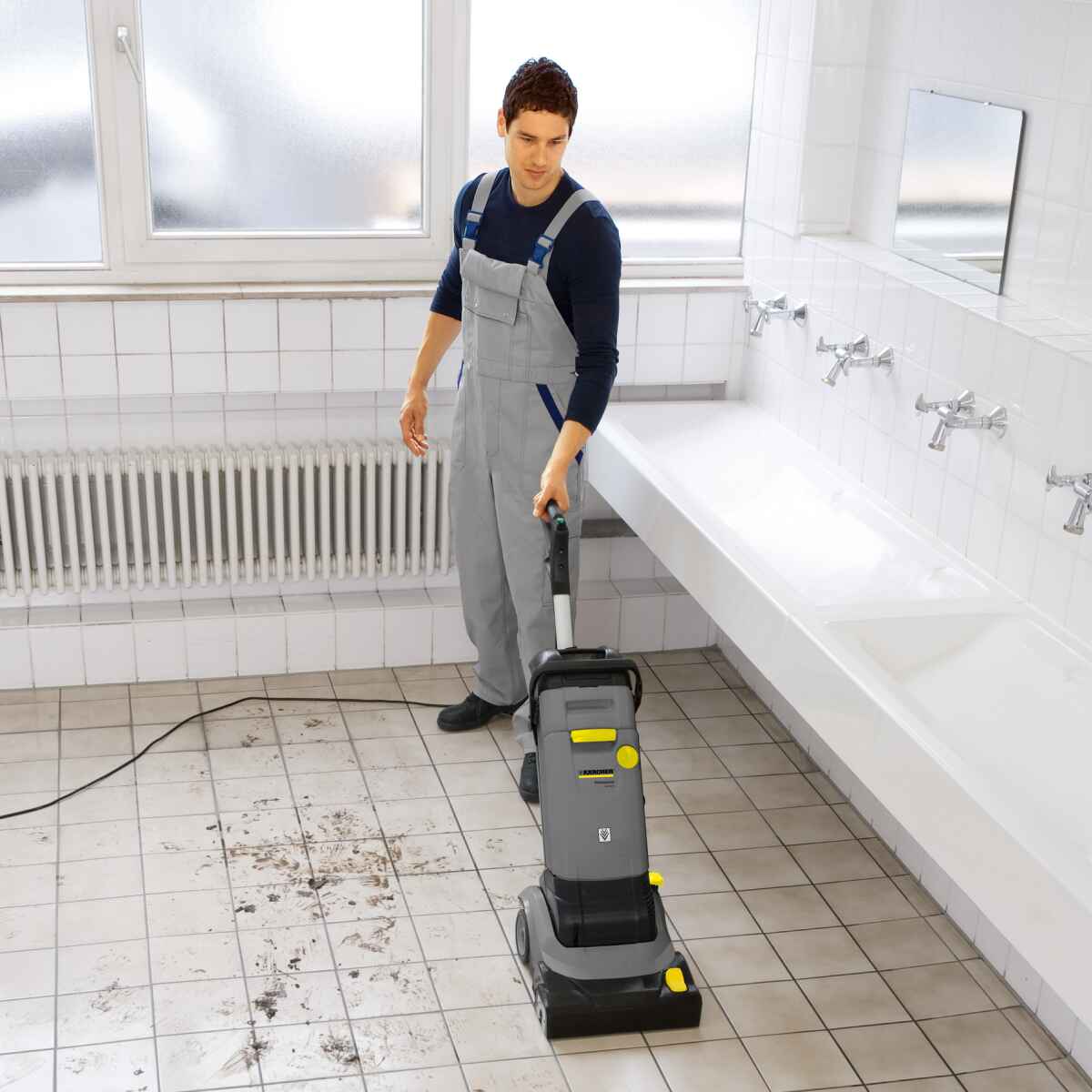 Fregadora aspiradora compacta BR30/4 4L Karcher 1.783 220.0 7 Fregadora aspiradora compacta BR30/4 4L Karcher - Imagen 7