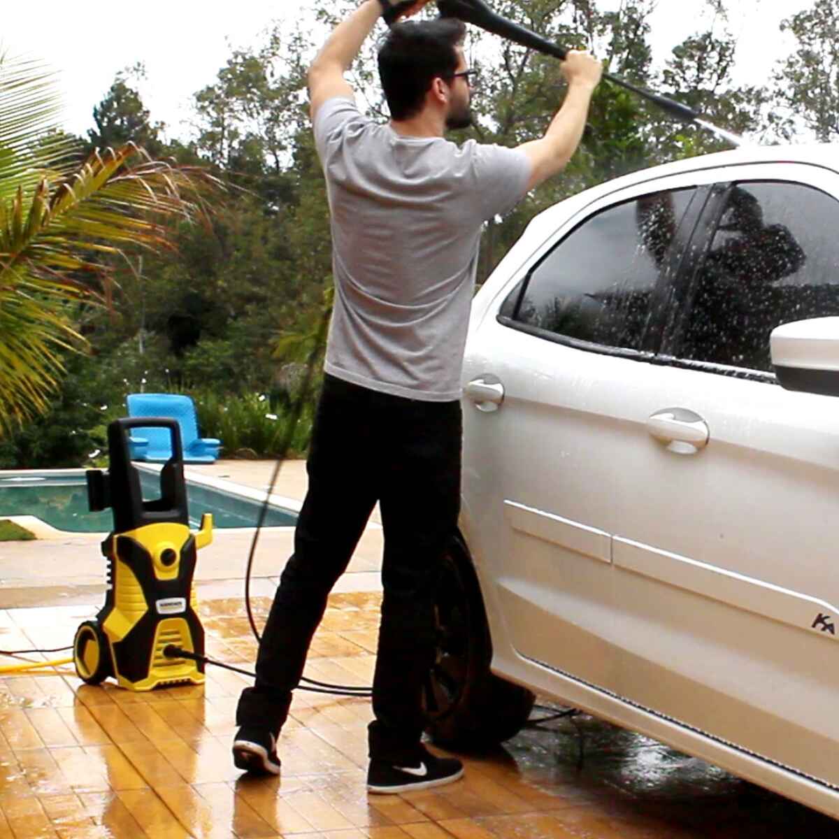 Hidrolavadora K3.98 1500W 120Bar Karcher 9.398 290.0 8 Hidrolavadora K3.98 1500W 120Bar Karcher - Imagen 4