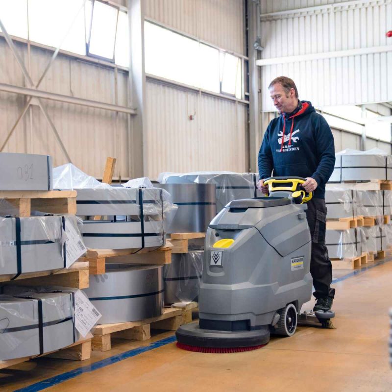 Fregadora aspiradora de empuje BD50/50 a bateria 50L Karcher - Imagen 2