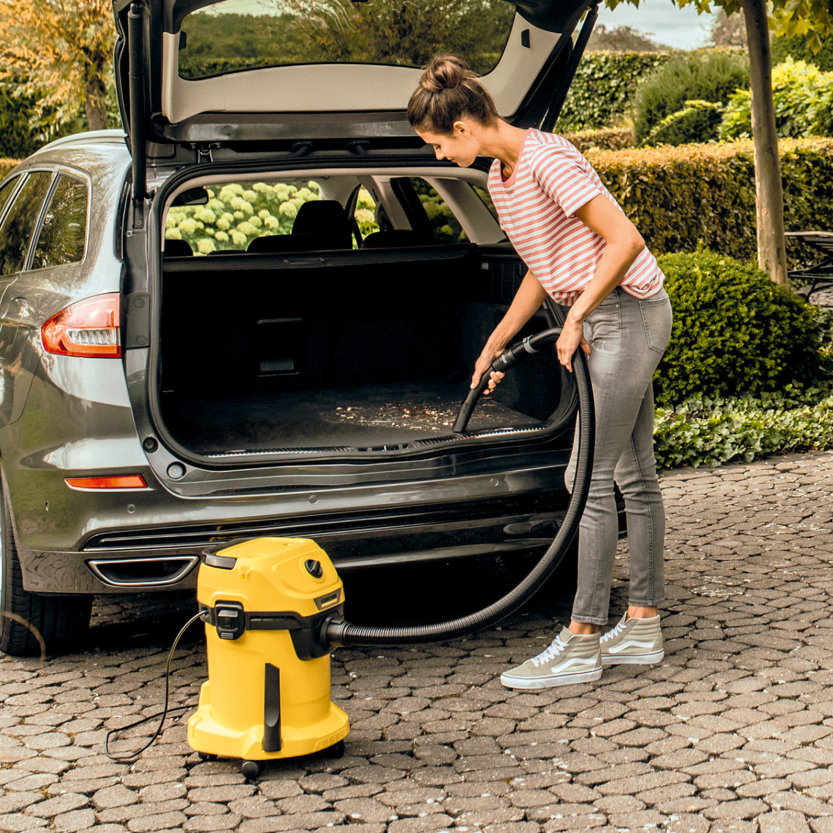 Aspiradora de polvo y agua WD3 1000W 17L Karcher 1628 1270 4 5e068540 00d6 44a5 be66 3bc44378556a Aspiradora de polvo y agua WD3 1000W 17L Karcher - Imagen 4