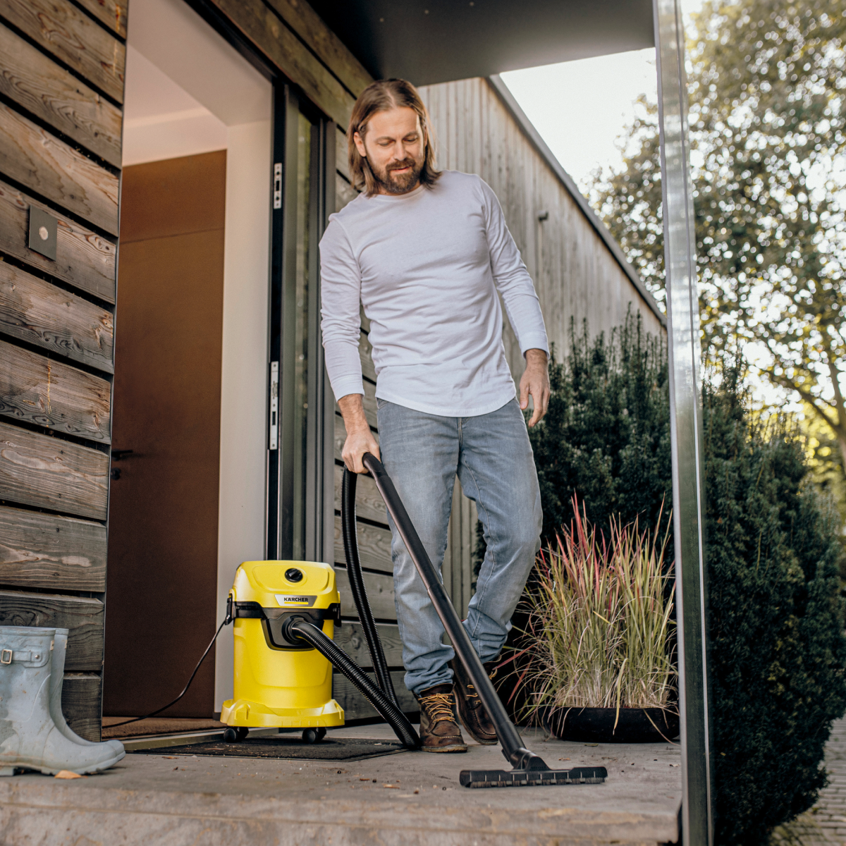 Aspiradora de polvo y agua WD3 1000W 17L Karcher 1628 1270 6 7440116f 0a41 4e71 9a3f fc32b22d96d7 Aspiradora de polvo y agua WD3 1000W 17L Karcher - Imagen 6