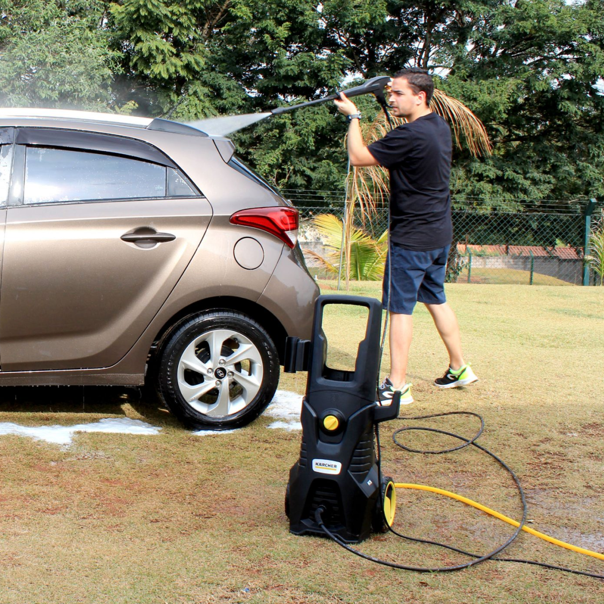 Hidrolavadora K5 1900W 145Bar Karcher foto en uso 1 4 5dc47f11 fef7 4c93 9ade 996724cd931f Hidrolavadora K5 1900W 145Bar Karcher - Imagen 4