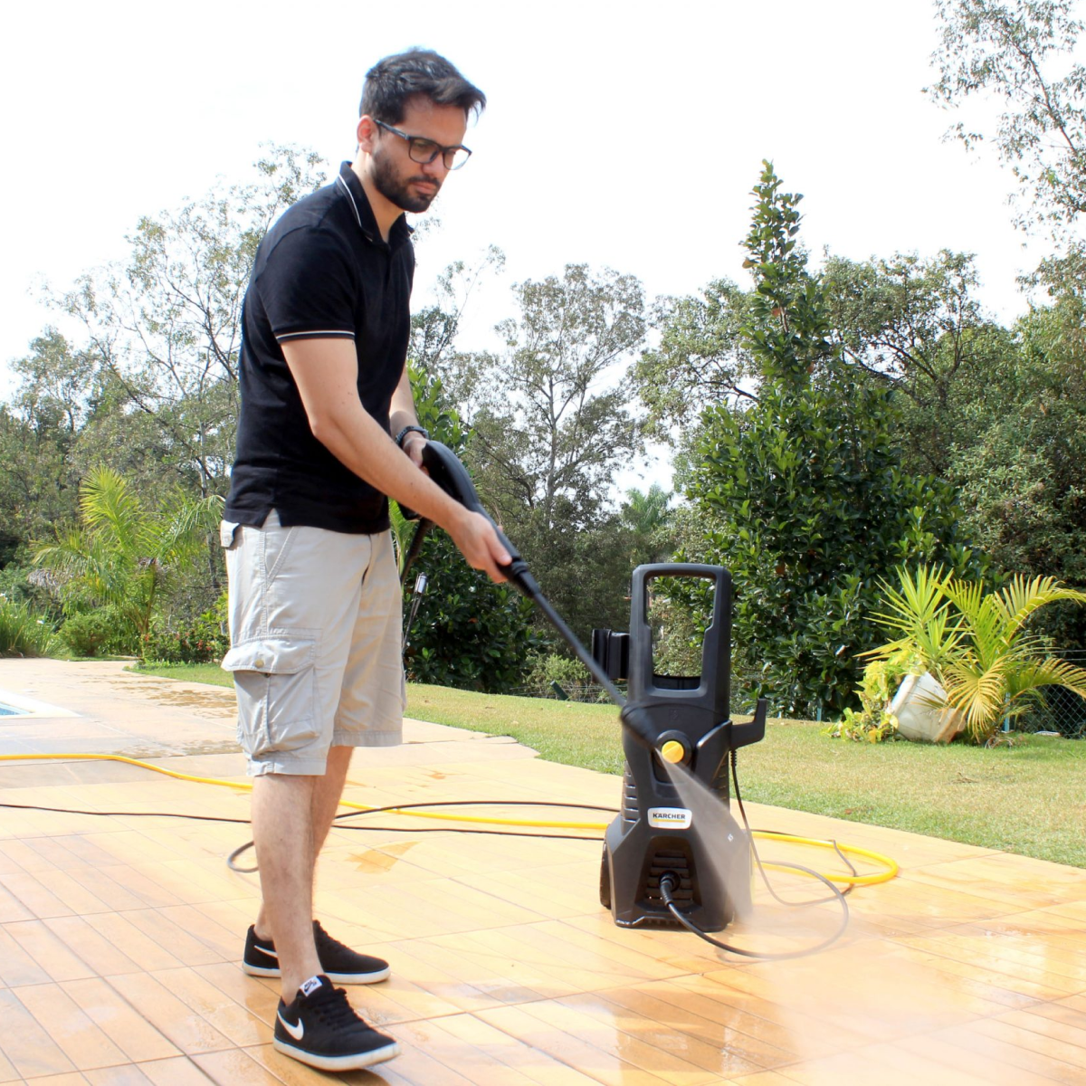 Hidrolavadora K5 1900W 145Bar Karcher foto en uso 2 3 d3f72d1d 9e1f 4fa4 a1e4 7b81271d2347 Hidrolavadora K5 1900W 145Bar Karcher - Imagen 5